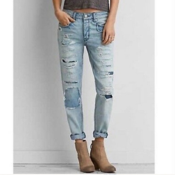 American Eagle Outfitters Denim - Euc American Eagle Tomgirl Distress Jeans